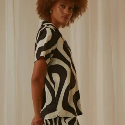 Feels Like Sunday Shirt - Black And White Wave -Stylo Craze Sales Store 0ac1cdc7236b44dfaca13d22327ba8b3 scaled