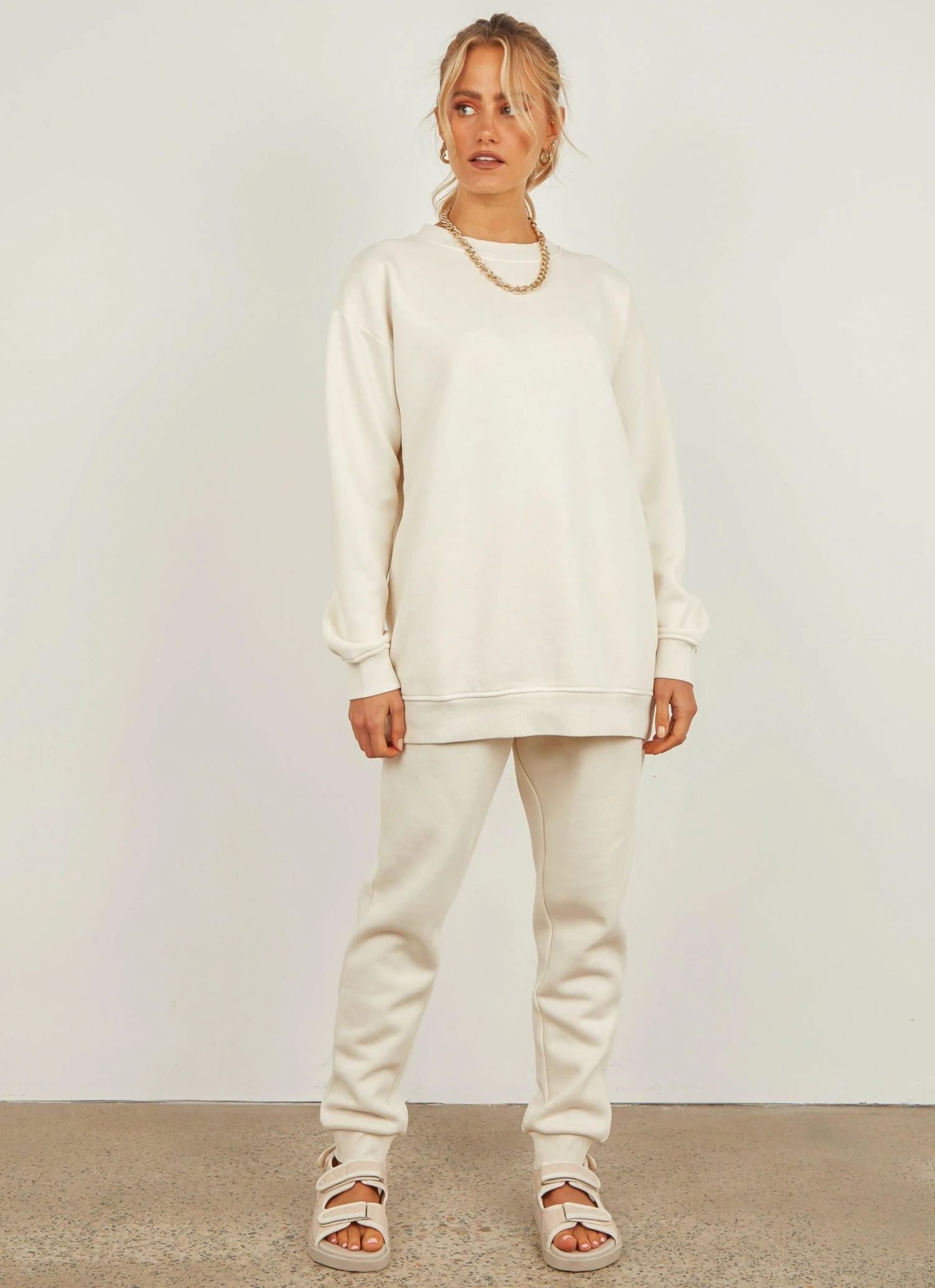 Carter Classic Boyfriend Sweat - Ecru 3 Carter Classic Boyfriend Sweat - Ecru - Image 3