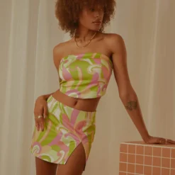 Euphoria Low Rise Mini Skirt - Retro Swirl