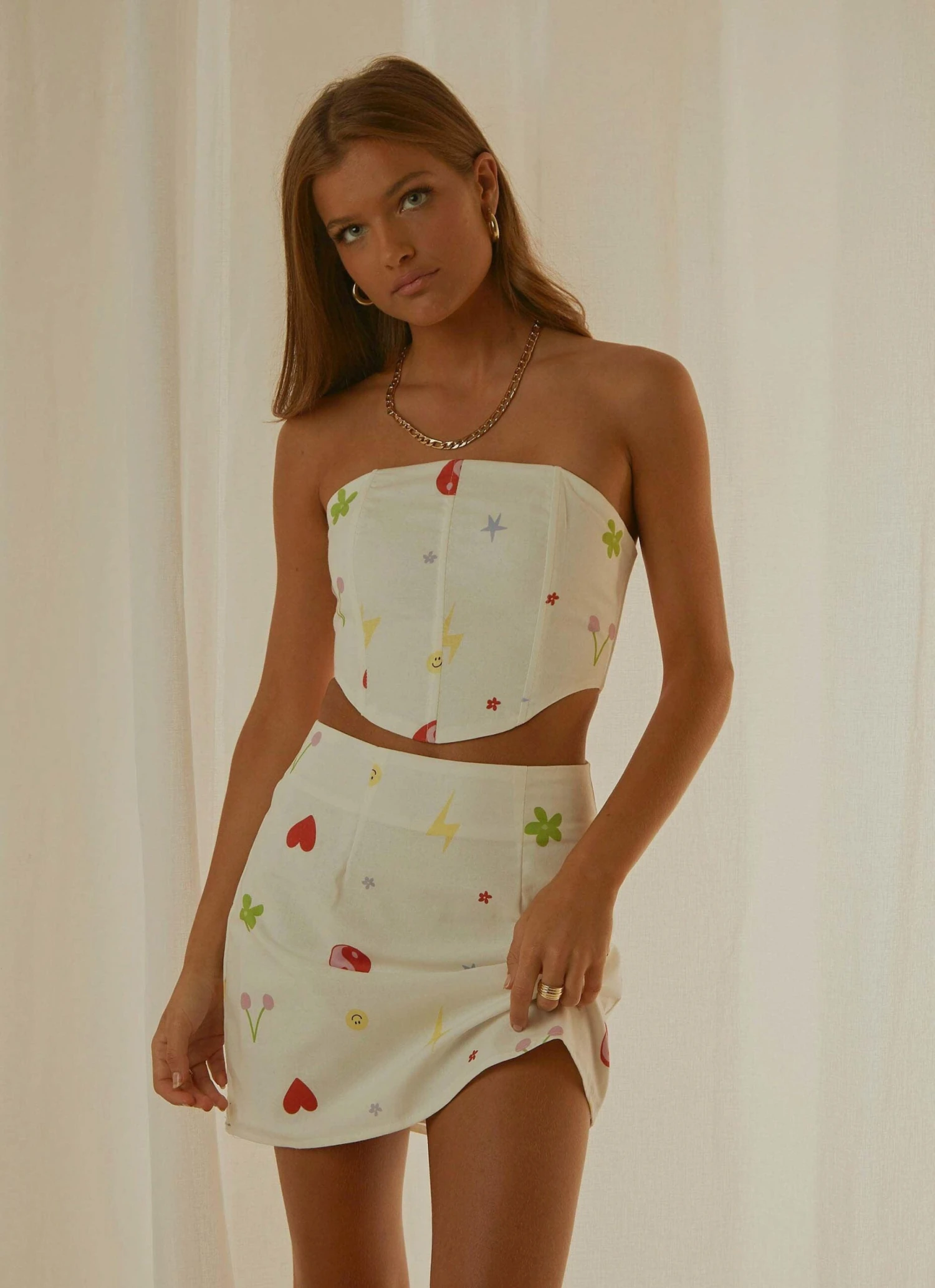 Fashion Flashback Bustier - 90s Motif 3 Fashion Flashback Bustier - 90s Motif - Image 3