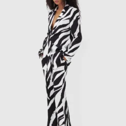 4TH & RECKLESS Karim Blazer - Zebra -Stylo Craze Sales Store 3edab93ce06845faa4ce5bfc6190542a scaled