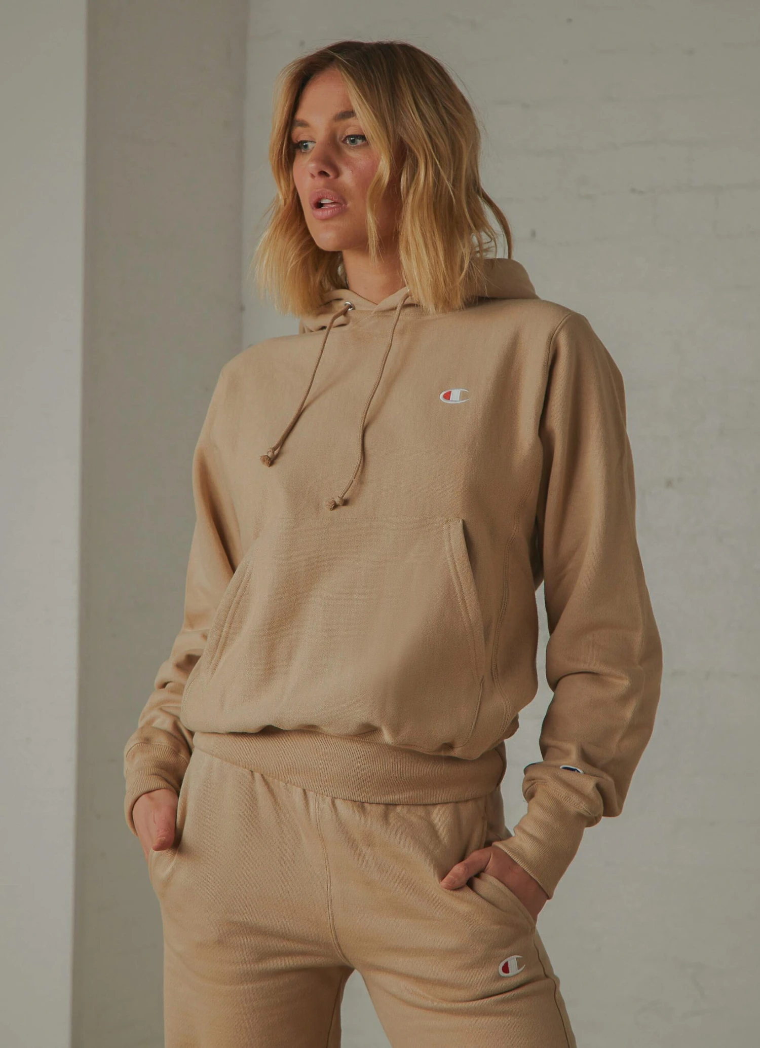 Champion Reverse Weave Boyfriend C Hoodie - Country Walnut 3 Champion Reverse Weave Boyfriend C Hoodie - Country Walnut - Image 3