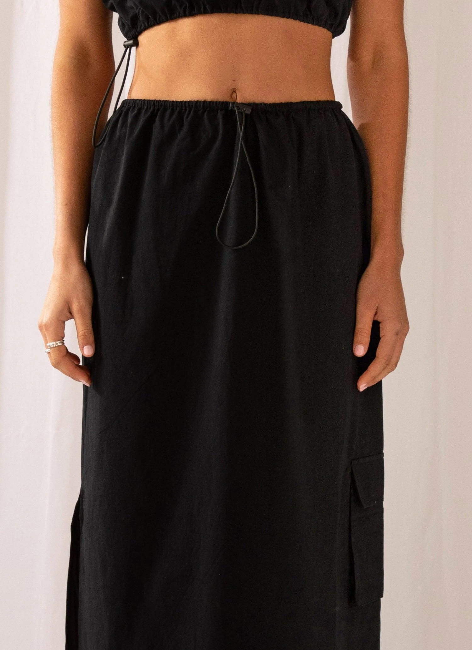 I'm Totally Buggin Cargo Midi Skirt - Black 6 I'm Totally Buggin Cargo Midi Skirt - Black - Image 6