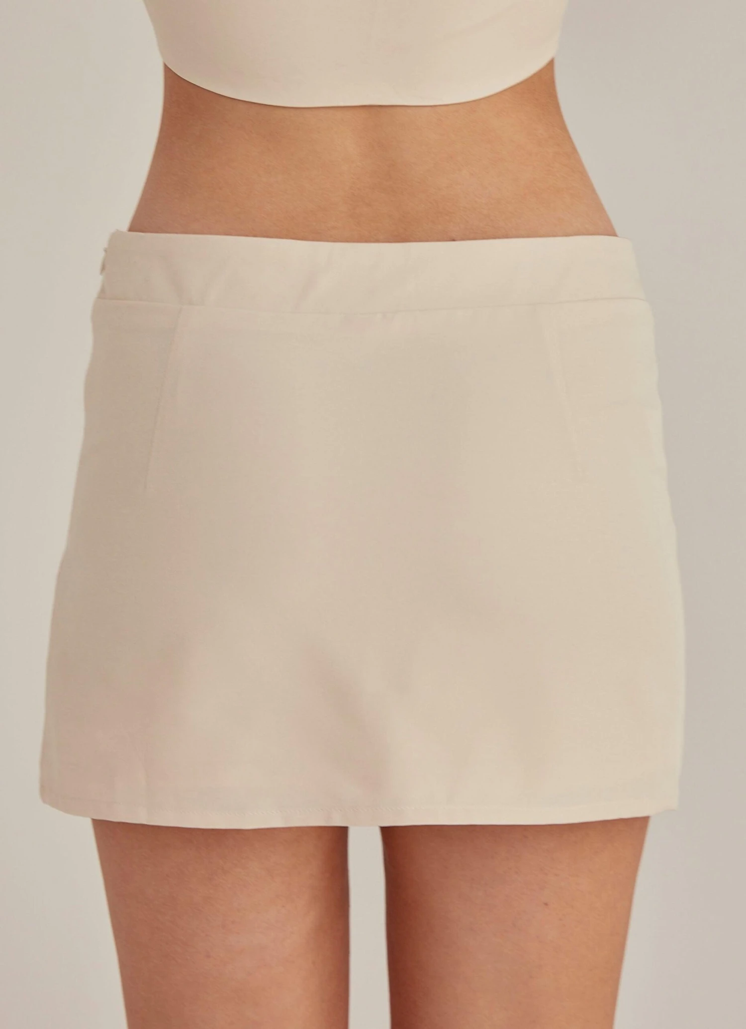 Easy Breezy Mini Skirt - Creme 6 Easy Breezy Mini Skirt - Creme - Image 6