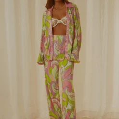 Change Of Pace Shirt - Retro Swirl -Stylo Craze Sales Store a756876889774d1599fae9b9bdd94497 958435fd 7248 43ee 925f 8bbfbdbc6a52 scaled