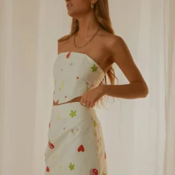 Fashion Flashback Bustier - 90s Motif 10 Fashion Flashback Bustier - 90s Motif -Stylo Craze Sales Store be50cff58678485fbeaa95d81033ee14 scaled