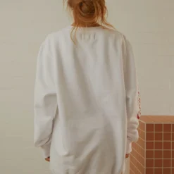 Coca Cola World Sweat - Vintage White -Stylo Craze Sales Store d751a5c5ddaa4e429c912dafd721b6bf 7f5ae8c6 b4e1 4079 b23d 1f7e9b42e9df scaled