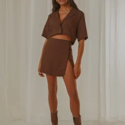 New York City Cropped Blazer - Choc Brown -Stylo Craze Sales Store e0e47e9881314421b7d573106a3c458b scaled