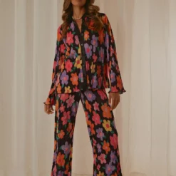 Wine Dates Shirt - Noir Bloom 9 Wine Dates Shirt - Noir Bloom -Stylo Craze Sales Store e5d5d26e998743ac9a1f55264c4b1181 scaled