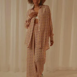 Maple Shirt - Geo -Stylo Craze Sales Store ea5860a311364e7097eb8ca443ba1e90 166a0d25 b58f 4276 af14 fbc6229fb0c9 scaled