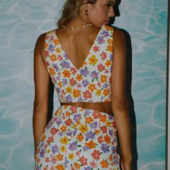 Watching Sunsets Linen Crop - Blooming -Stylo Craze Sales Store ff2385ca07af478b853b60d082844c70 scaled